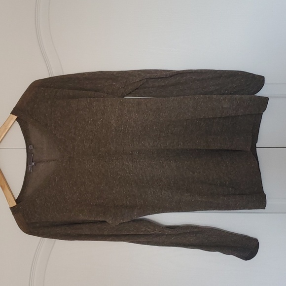 Vince v-neck top - Picture 1 of 5